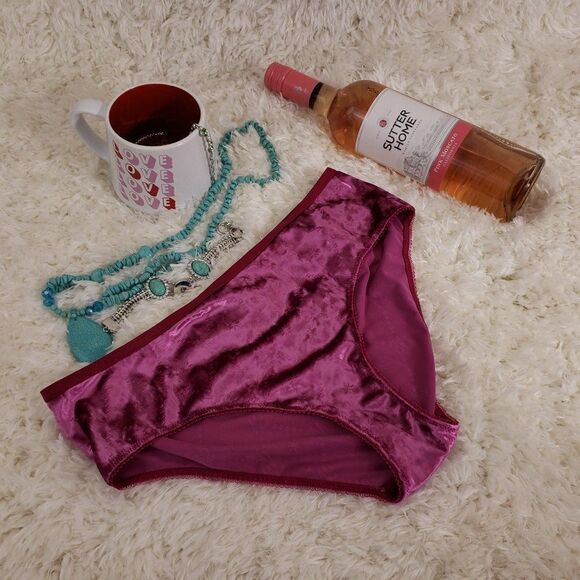 VS Fuchsia Velvet Logo Hipster HIPHUGGER Large Nwt - Picture 1 of 4